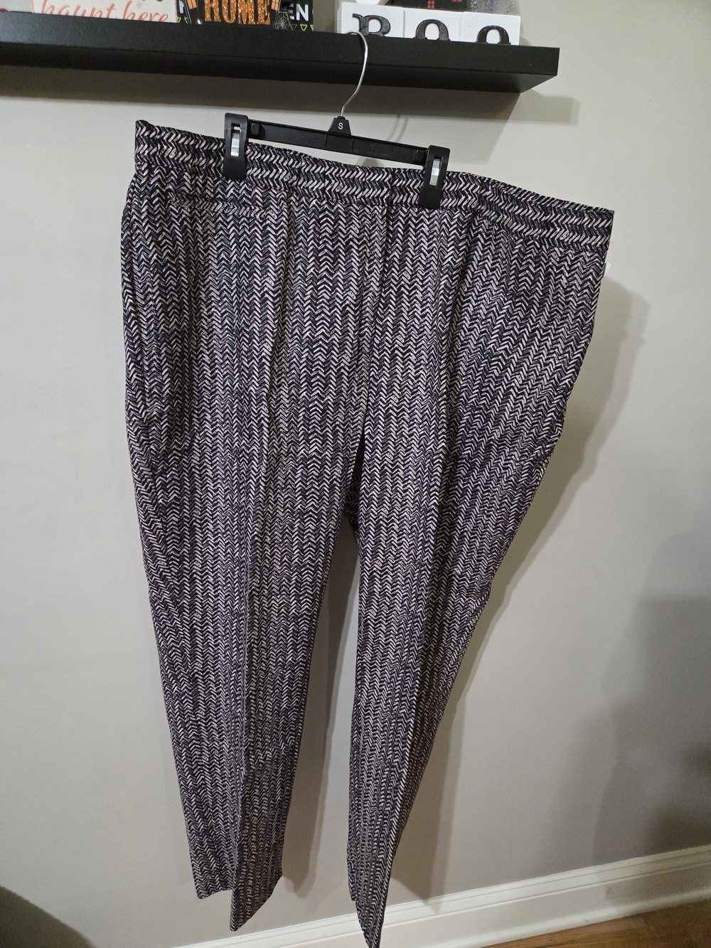 Catherines Black and White Chevron Stretch Pull-On Chinos